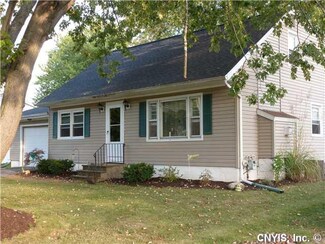 7920 Oneida Trail, Bridgeport, NY 13030