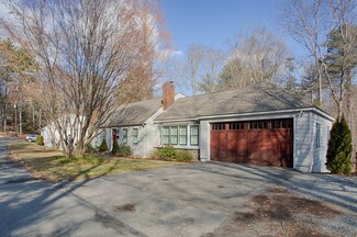 3 Leather Ln, Beverly, MA 01915