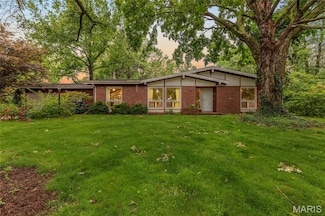 198 River Bend Cir, Chesterfield, MO 63017