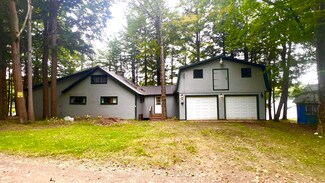 113 Cardinal Ln, Dexter, ME 04930