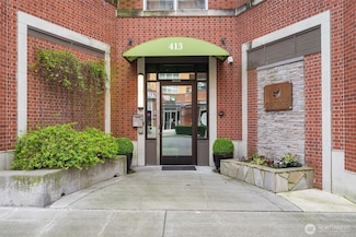 413 NE 70th St Unit 302, Seattle, WA 98115