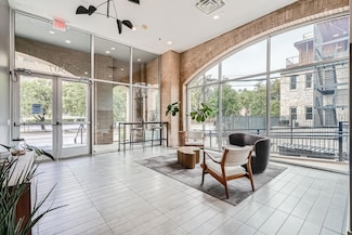 507 Sabine St Unit 306, Austin, TX 78701