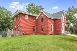 8227 200th Ave, Bristol, WI 53104