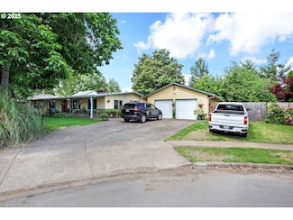 3310 Paula Ct, Eugene, OR 97404