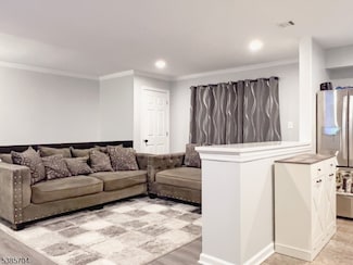 316 Yorkshire Dr, Flemington, NJ 08822