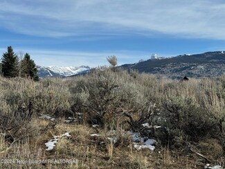 1121 Rainbow Loop, Driggs, ID 83422
