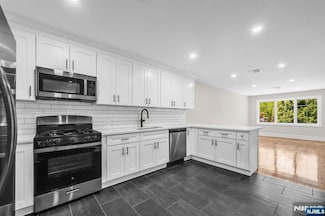 162 Closter Dock Rd Unit C, Closter, NJ 07624