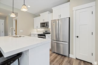 2717 W Redwick Ct, Salt Lake City, UT 84129