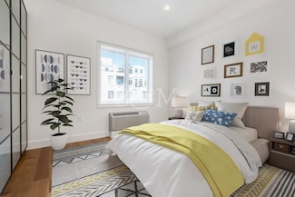 95 Kingsland Ave Unit 3R, Brooklyn, NY 11222