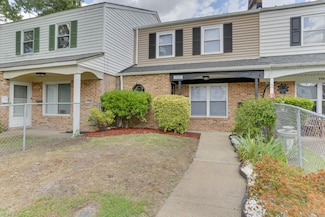722 White Hall Ln, Virginia Beach, VA 23462