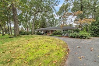 82 Shady Side Dr, Longmeadow, MA 01106