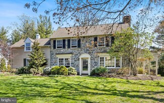 28 Meadowood Rd, Bryn Mawr, PA 19010