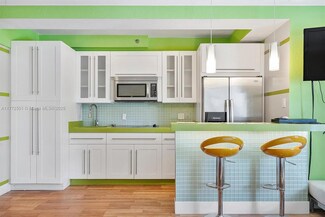 6345 Collins Ave Unit 414, Miami Beach, FL 33141