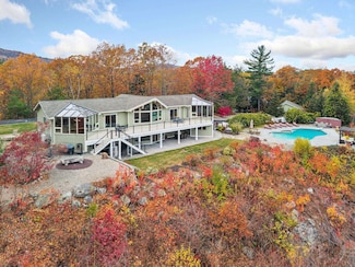 141 Lakewood Dr, Alton Bay, NH 03810