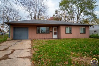 1700 SW Fairmont Rd, Topeka, KS 66604