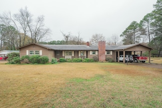 1407 Pine Rd, Corinth, MS 38834