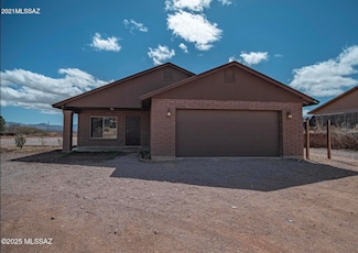 941 Via Puebla, Rio Rico, AZ 85648