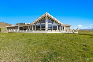 584 Whitewater Wilderness Dr, Pollock, ID 83547