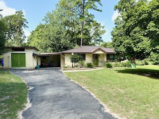 351 Tram Rd, Crockett, TX 75835