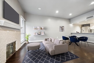 1920 Augusta Dr Unit 19, Houston, TX 77057