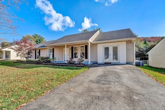 4735 Ichabod Cir NE, Roanoke, VA 24019