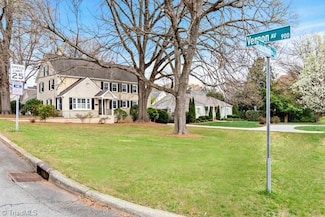 2615 Robinhood Rd, Winston Salem, NC 27106