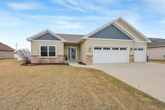 1454 Osauka Rd NE, Sauk Rapids, MN 56379