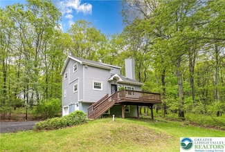 294 Matterhorn Dr, Effort, PA 18330