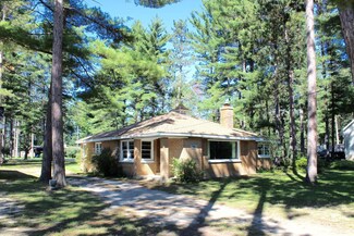 790 S Roberts Rd, Grayling, MI 49738