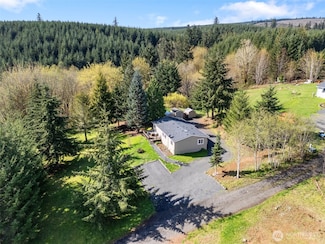 151 Deer Haven Dr, Winlock, WA 98596