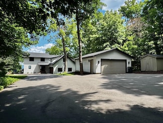 8766 Interlachen Rd, Nisswa, MN 56468