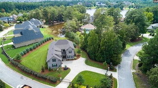 2 Beaver Lake Ct, Elgin, SC 29045