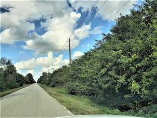 DeSoto Blvd S, Naples, FL 34117