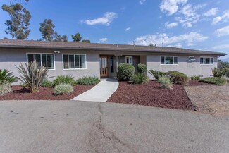 4339 Resmar Rd, La Mesa, CA 91941