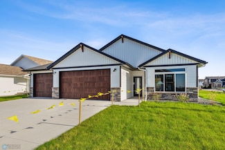 7770 Cub Creek Way, Horace, ND 58047