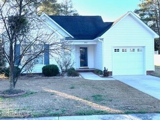 392 Tamarack Dr, Ayden, NC 28513