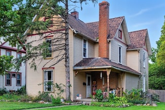 448 W William St, Delaware, OH 43015