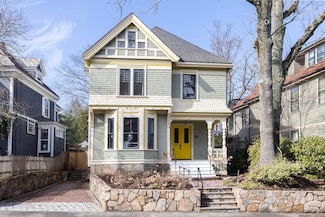 19 Edgehill Rd, Brookline, MA 02445