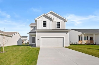 4427 Honey Bee Rd, Des Moines, IA 50317