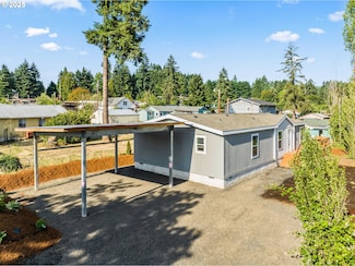 465 Anne St, Yoncalla, OR 97499