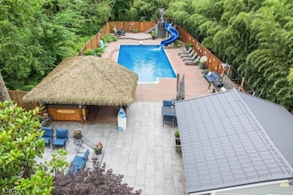 11 Ash St, Bridgewater, NJ 08807