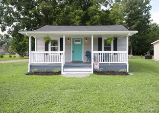 508 Johns Neck Rd, Weems, VA 22576