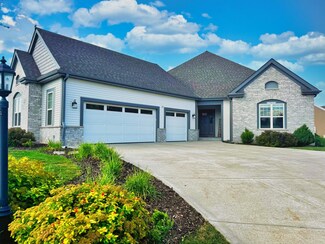 W195N5814 Deer Park Ct, Menomonee Falls, WI 53051