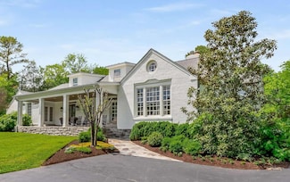 1718 Otter Creek Rd, Nashville, TN 37215
