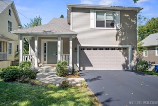 816 W State St, St. Charles, IL 60174