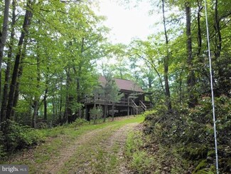 3 Buck Ridges Rd, Franklin, WV 26807