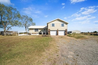 32850 S 210 Rd, Henryetta, OK 74437