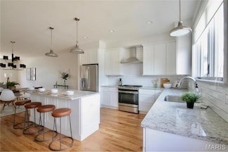 4329 Swan Ave, Saint Louis, MO 63110
