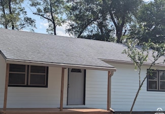 925 E 21st Terrace, Lawrence, KS 66046