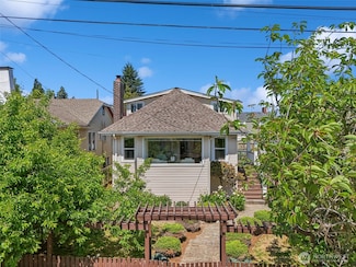 1316 N 77th St, Seattle, WA 98103
